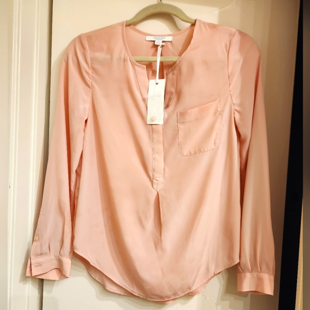 Piperlime Blush Pink Soft Satin Blouse Tunic size XS Extra Small NWT